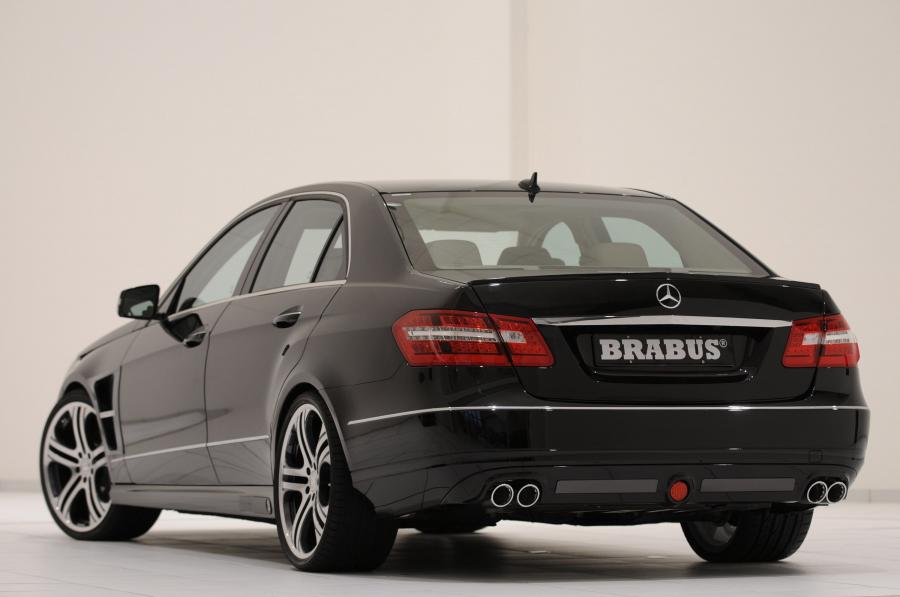 Mercedes-Benz E-Class by Brabus 2009 года  (фото 6 из 45)